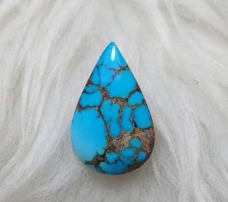 تصویر 3 از سنگ فیروزه لاجورد با درخشش طبیعی و جلوه ویژه